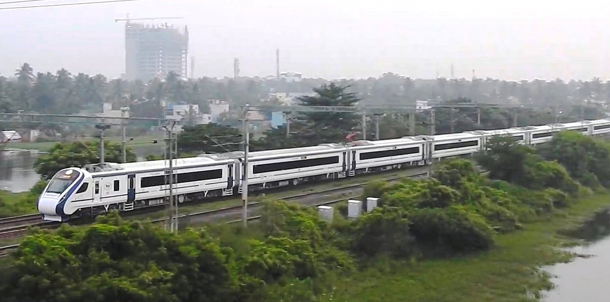 ತಿರುವನಂತಪುರ - ಕಾಸರಗೋಡು ವಂದೇ ಭಾರತ್ ಎಕ್ಸ್‌ಪ್ರೆಸ್ ಮಂಗಳೂರಿಗೆ ವಿಸ್ತರಣೆ