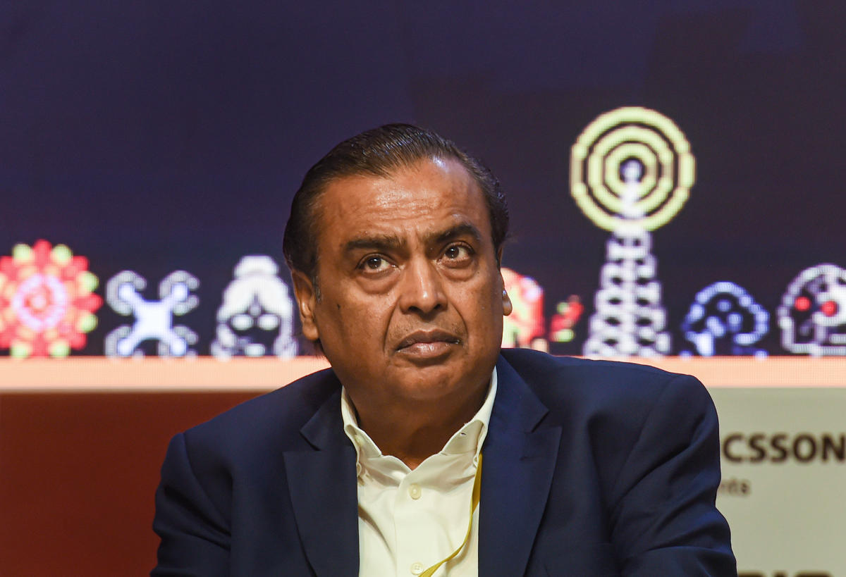 ಮುಕೇಶ್ ಅಂಬಾನಿ ರಿಲಯನ್ಸ್‌ ಮುಖ್ಯಸ್ಥರಾಗಿ 20 ವರ್ಷ, 17 ಪಟ್ಟು ಆದಾಯ ಹೆಚ್ಚಳ