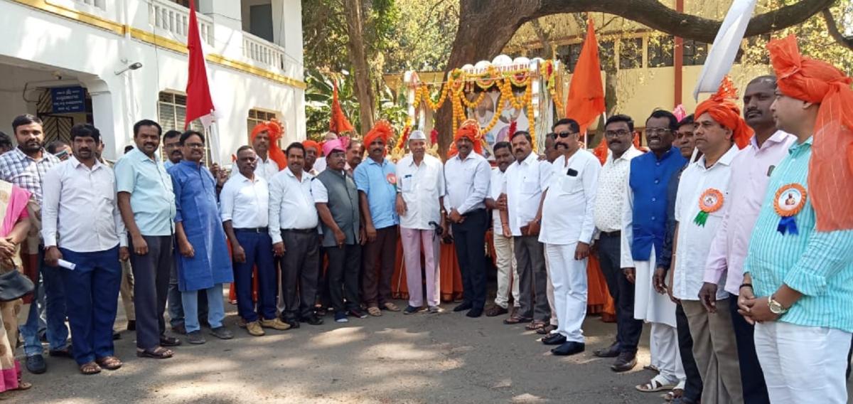 ಹಾಸನ| ಸಮಾಜದ ಒಳಿತಿಗೆ ದುಡಿದ ಶರಣರು: ಸಂತೋಷ್‌