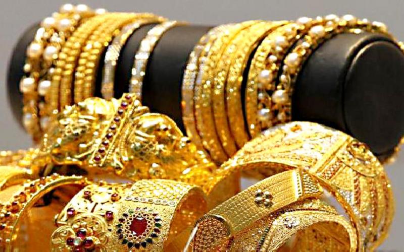 10 ಗ್ರಾಂ ಚಿನ್ನದ ದರ ₹ 615, ಬೆಳ್ಳಿ ಕೆ.ಜಿಗೆ ₹ 2,285 ಇಳಿಕೆ