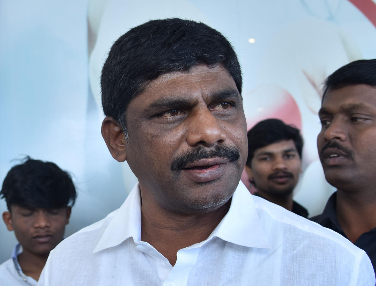 ಅಪೂರ್ಣ ಯೋಜನೆ ಉದ್ಘಾಟನೆಯಲ್ಲಿ ಶಿಷ್ಟಾಚಾರ ಉಲ್ಲಂಘನೆ: ಡಿ. ಕೆ ಸುರೇಶ್‌