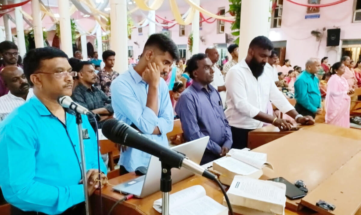 ‘ಈಸ್ಟರ್‌ ಸಂಡೇ’ ಆಚರಣೆ: ಚರ್ಚ್‌ಗಳಲ್ಲಿ ಸಾಮೂಹಿಕ ಪ್ರಾರ್ಥನೆ