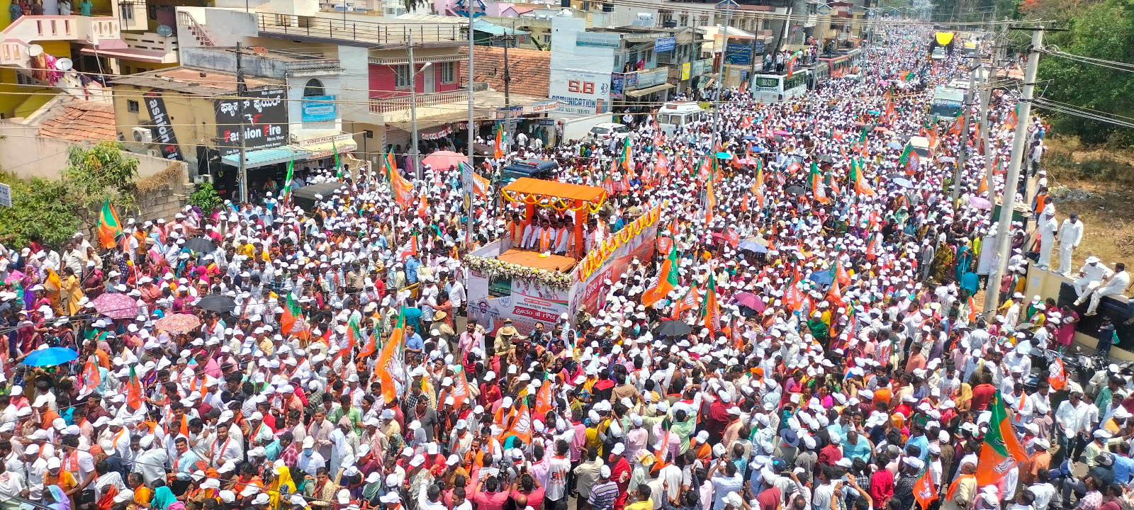 ಹಾಸನದಲ್ಲಿ ಬಿಜೆಪಿ ರಣಕಹಳೆ: 50 ಸಾವಿರ ಜನರೊಂದಿಗೆ ಪ್ರೀತಂ ಗೌಡ ಶಕ್ತಿ ಪ್ರದರ್ಶನ