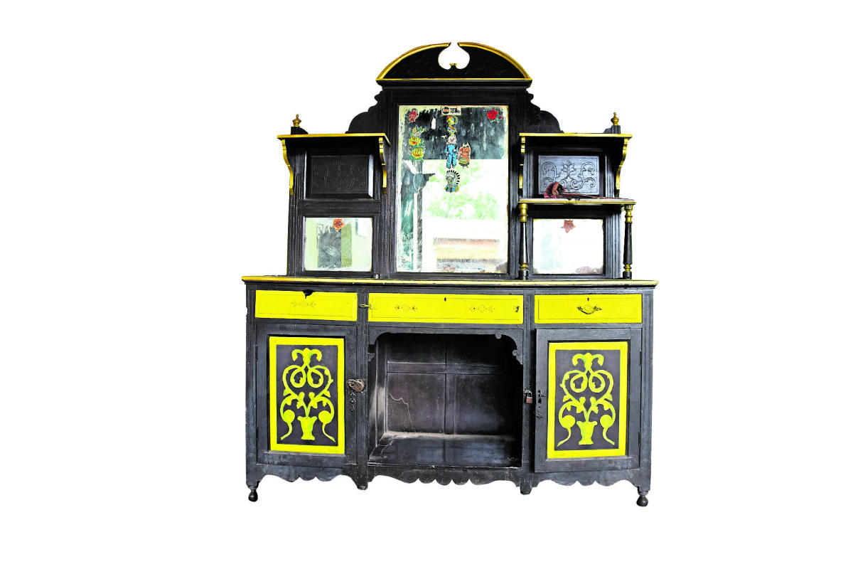 ಬ್ರಿಟಿಷರ ಕಾಲದ ಕನ್ನಡಿ