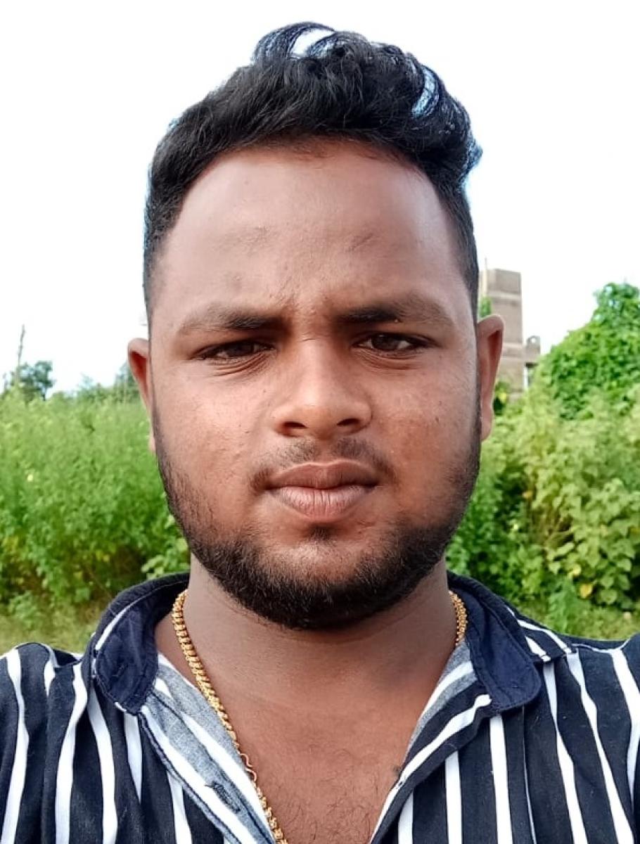 ಅಜಿತ್, ಪೌರ ಕಾರ್ಮಿಕ