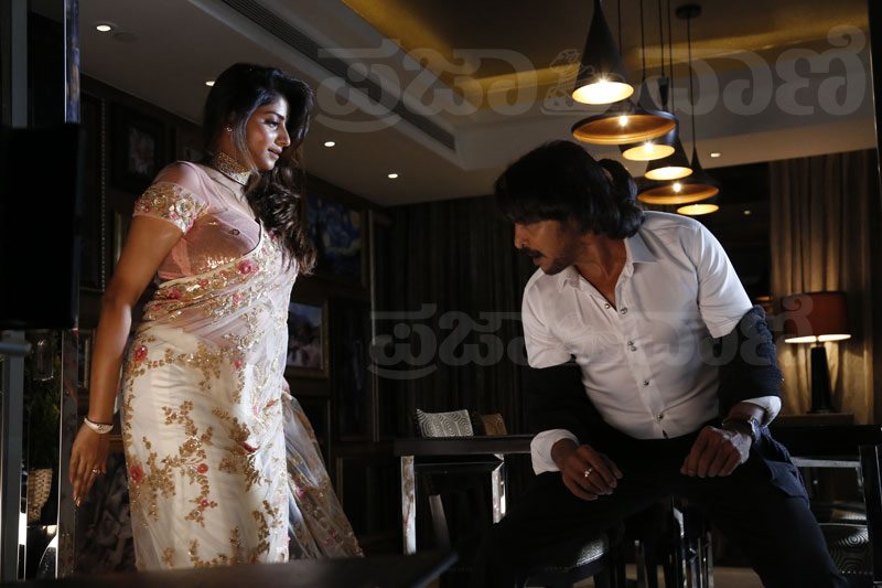  ‘ಐ ಲವ್‌ ಯು’ ಚಿತ್ರದ ದೃಶ್ಯಗಳ ಚಿತ್ರಾವಳಿ