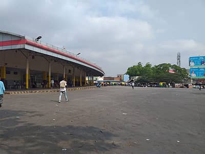 ರಾಮನಗರದಲ್ಲಿ ಬಸ್ ಸಂಚಾರ ಸ್ಥಗಿತ, ಜನರ ಪರದಾಟ