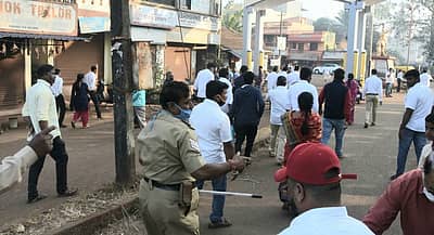 ಬೆಳಗಾವಿ: ಮತ ಪ್ರಚಾರಕ್ಕೆ ಯತ್ನ, ಗುಂಪನ್ನು ಚದುರಿಸಿದ ಪೊಲೀಸರು