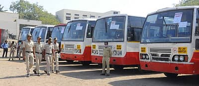ವಿಜಯಪುರ: ಚುನಾವಣಾ ವಾಹನ, ಪೊಲೀಸ್ ಬಂದೋಬಸ್ತ್