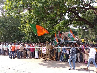 ಮಂಗಳೂರಿನಲ್ಲಿ ವಿಜೇತ ಅಭ್ಯರ್ಥಿಗಳ ಬೆಂಬಲಿಗರ ಸಂಭ್ರಮ