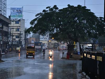 ಹುಬ್ಬಳ್ಳಿ:  ಮೂರ್ನಾಲ್ಕು ದಿನಗಳಿಂದ ಮೋಡಕವಿದ ವಾತಾವರಣ
