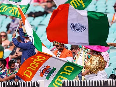 ಕೋವಿಡ್-19 ಭೀತಿಯ ನಡುವೆಯೂ ಭಾರತೀಯ ಅಭಿಮಾನಿಗಳ ಬೆಂಬಲ