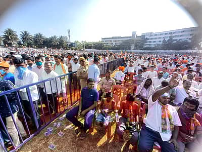 ಸಮಾವೇಶದಲ್ಲಿ ಪಾಲ್ಗೊಂಡಿರುವ ಬಿಜೆಪಿ ಕಾರ್ಯಕರ್ತರು