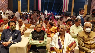 ಬಿಜೆಪಿಯ ಹಿರಿಯ ನಾಯಕ ಎಸ್.ಎಂ.ಕೃಷ್ಣ ಸೇರಿದಂತೆ ಗಣ್ಯರು ಇದ್ದರು.