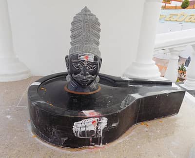 ಪುಷ್ಪಗಿರಿಯಲ್ಲಿ ಪ್ರತಿಷ್ಠಾಪಿಸಿರುವ ಉಜ್ಜಯಿನಿಯ ಮಹಾಕಾಳೇಶ್ವರ ಲಿಂಗ.