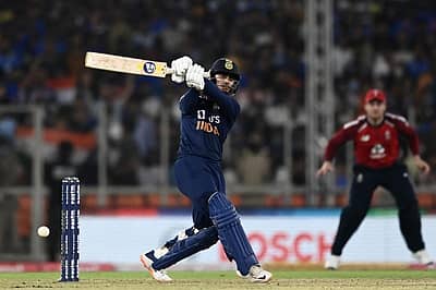 ಡೆಬ್ಯು ಪಂದ್ಯದಲ್ಲಿ ಅರ್ಧಶತಕ ಚಚ್ಚಿದ ಇಶಾನ್