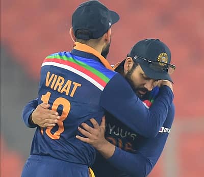 ರೋಹಿತ್ ಶರ್ಮಾ ಹಾಗೂ ವಿರಾಟ್ ಕೊಹ್ಲಿ ಗೆಲುವಿನ ಸಂಭ್ರಮ