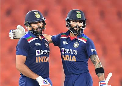 ಆರಂಭಿಕರಾಗಿ ಕಣಕ್ಕಿಳಿದ ರೋಹಿತ್ ಶರ್ಮಾ ಮತ್ತು ವಿರಾಟ್ ಕೊಹ್ಲಿ