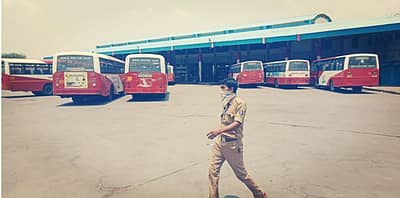 ಕಲಬುರ್ಗಿಯಲ್ಲಿ ವಾರಾಂತ್ಯದ ಕರ್ಫ್ಯೂ ‌ಪ್ರಯುಕ್ತ ಜನಸಂಚಾರ ವಿರಳವಾಗಿದೆ – ಪ್ರಜಾವಾಣಿ ಚಿತ್ರ/ ಪ್ರಶಾಂತ್ ಎಚ್.ಜಿ.
