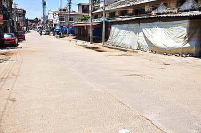 ಮಡಿಕೇರಿಯ ಪ್ರಮುಖ ರಸ್ತೆಗಳಲ್ಲಿ ಬಿಕೋ ಎನ್ನುವ ವಾತಾವರಣ