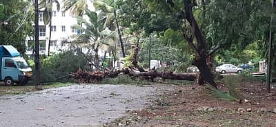 ಲಾಕ್‌ಡೌನ್ ಮಧ್ಯೆ ವಾಹನ ಸಂಚಾರಕ್ಕೂ ತೊಂದರೆ ಎದುರಾಗಿತ್ತು.