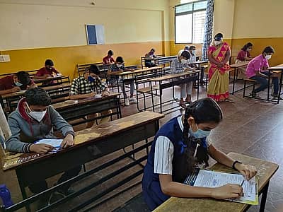 ಕೋವಿಡ್ ಮಾರ್ಗಸೂಚಿ ಪಾಲನೆ