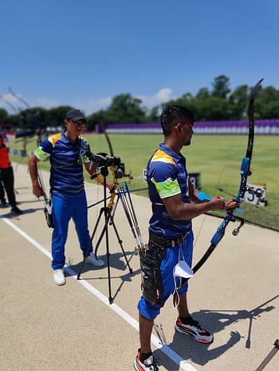 ಆರ್ಚರಿ ಪಟುಗಳಾದ ತರುಣ್‌ದೀಪ್‌ ರೈ ಮತ್ತು ಪ್ರವೀಣ್‌ ಜಾಧವ್‌ ಅಭ್ಯಾಸ (ಚಿತ್ರ: ಪಿಐಬಿ)