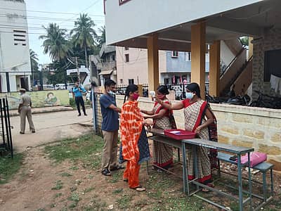 ಹುಬ್ಬಳ್ಳಿಯ ಉಣಕಲ್‌ ಮತಗಟ್ಟೆ