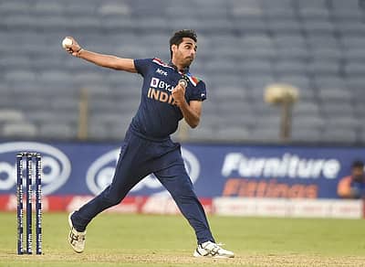 14. ಭುವನೇಶ್ವರ್ ಕುಮಾರ್