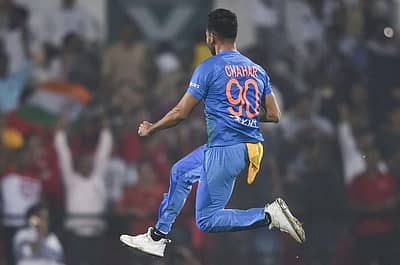 ಕಾಯ್ದಿರಿಸಿದ ಆಟಗಾರರು: 3. ದೀಪಕ್ ಚಾಹರ್.