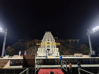 ಹಂಪಿ ವಿರೂಪಾಕ್ಷೇಶ್ವರ ಗೋಪುರದ ಪ್ರತಿಕೃತಿ ಮಾಡಿ, ಭವ್ಯ ವೇದಿಕೆ: ಚಿತ್ರಗಳು: ಪವನ್‌ ಕುಮಾರ್‌ ಕೆ.