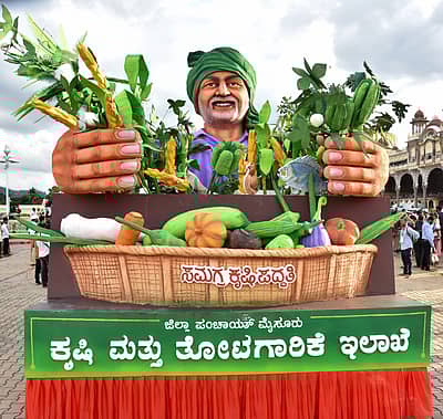 ಕೃಷಿ ಮತ್ತು ತೋಟಗಾರಿಕೆ ಇಲಾಖೆಯ ಸಮಗ್ರ ಕೃಷಿ ಪದ್ಧತಿ ಸ್ತಬ್ಧಚಿತ್ರ– ಪ್ರಜಾವಾಣಿ ಚಿತ್ರ/ಬಿ.ಆರ್. ಸವಿತಾ