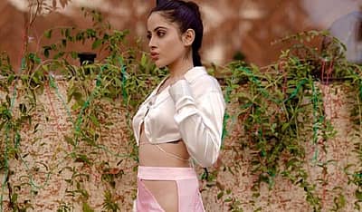 ಉರ್ಫಿ ಜಾವೇದ್‌ಗೆ ಇನ್‌ಸ್ಟಾಗ್ರಾಂನಲ್ಲಿ 20 ಲಕ್ಷಕ್ಕೂ ಹೆಚ್ಚು ಫಾಲೋವರ್ಸ್‌ಗಳಿದ್ದಾರೆ.