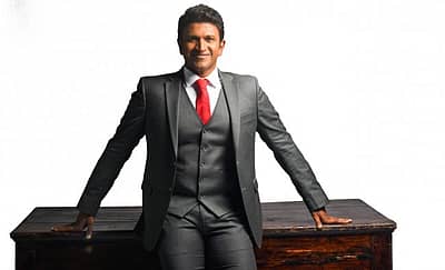 ಕನ್ನಡದ ಖ್ಯಾತ ನಟ ‘ಅಪ್ಪು‘ ಪುನೀತ್ ರಾಜ್‌ಕುಮಾರ್ ಅಕ್ಟೋಬರ್ 29ರಂದು ಹೃದಯಾಘಾತಕ್ಕೆ ಒಳಗಾಗಿ ನಿಧನರಾದರು. ಅವರಿಗೆ 46 ವರ್ಷ ವಯಸ್ಸಾಗಿತ್ತು.