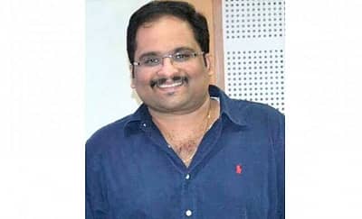 ತೆಲುಗು ಚಿತ್ರರಂಗದ ನಿರ್ಮಾಪಕ ಮಹೇಶ್ ಕೊನೇರು ಅಕ್ಟೋಬರ್ 12ರಂದು ವಿಶಾಖಪಟ್ಟಣಂನಲ್ಲಿ ಹೃದಯಾಘಾತಕ್ಕೆ ಒಳಗಾಗಿ ನಿಧನ ಹೊಂದಿದರು. ಅವರಿಗೆ 40 ವರ್ಷ ವಯಸ್ಸಾಗಿತ್ತು.