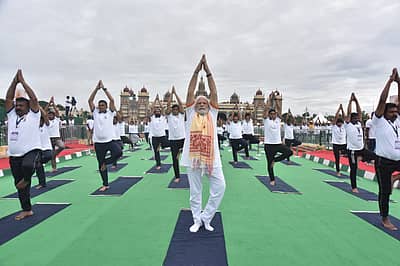 ಮೈಸೂರಲ್ಲಿ 8 ನೇ ಅಂತರರಾಷ್ಟ್ರೀಯ ಯೋಗ ದಿನ ಆಚರಣೆ