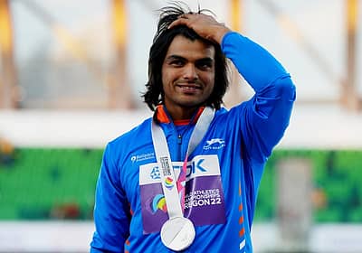 ನಾಲ್ಕನೇ ಪ್ರಯತ್ನದಲ್ಲಿ ಅಮೋಘ ಸಾಧನೆ ಮೂಲಕ ಎರಡನೇ ಸ್ಥಾನಕ್ಕೇರಿದರು.