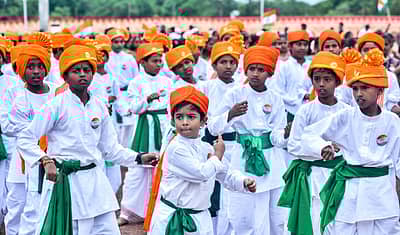 ಸ್ವಾತಂತ್ರ್ಯ ದಿನಾಚರಣೆ ಅಂಗವಾಗಿ ವಿವಿಧ ಶಾಲೆಗಳ ವಿದ್ಯಾರ್ಥಿಗಳು ನೃತ್ಯ ಪ್ರರ್ದಶನ ನೀಡಿದರು – ಪ್ರಜಾವಾಣಿ ಚಿತ್ರ /ತಾಜುದ್ದೀನ್ ಆಜಾದ್‌