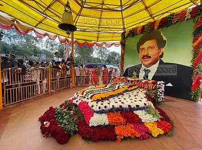 ಅಭಿಮಾನ್ ಸ್ಟುಡಿಯೊದಲ್ಲಿರುವ ವಿಷ್ಣುವರ್ಧನ್‌ ಸಮಾಧಿ