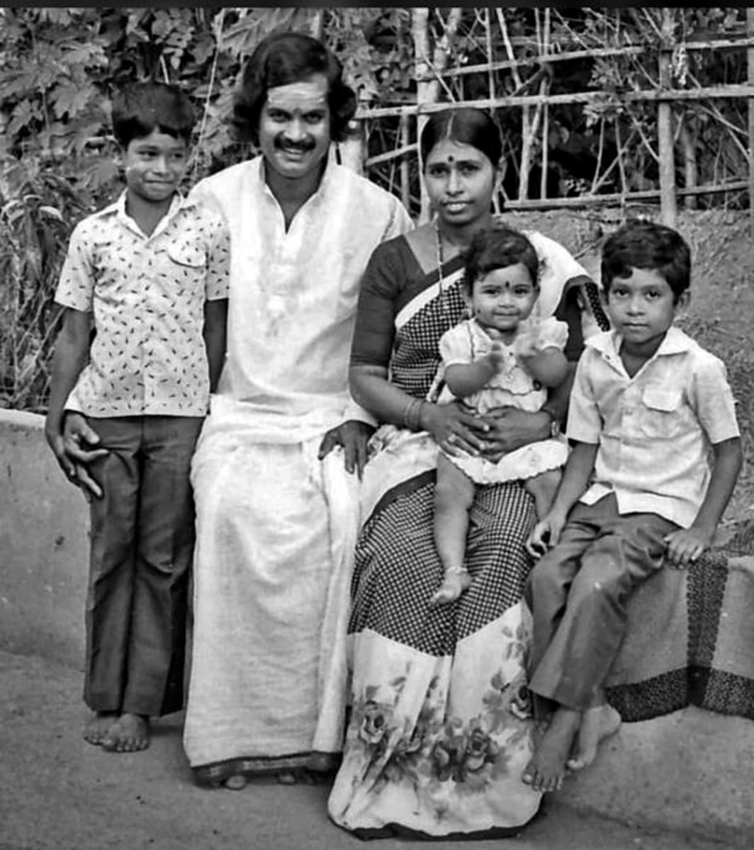 ಪತ್ನಿ ಸರೋಜಿನಿ, ಹಿರಿಯ ಮಗ ಗುರುಪ್ರಸಾದ್‌, ಮಗಳು ಅಂಬಿಕಾ ಮತ್ತು ಕಿರಿಯ ಮಗ ಮಣಿಕಾಂತ್‌ ಕದ್ರಿ ಅವರೊಂದಿಗೆ ಗೋಪಾಲನಾಥ್‌.
