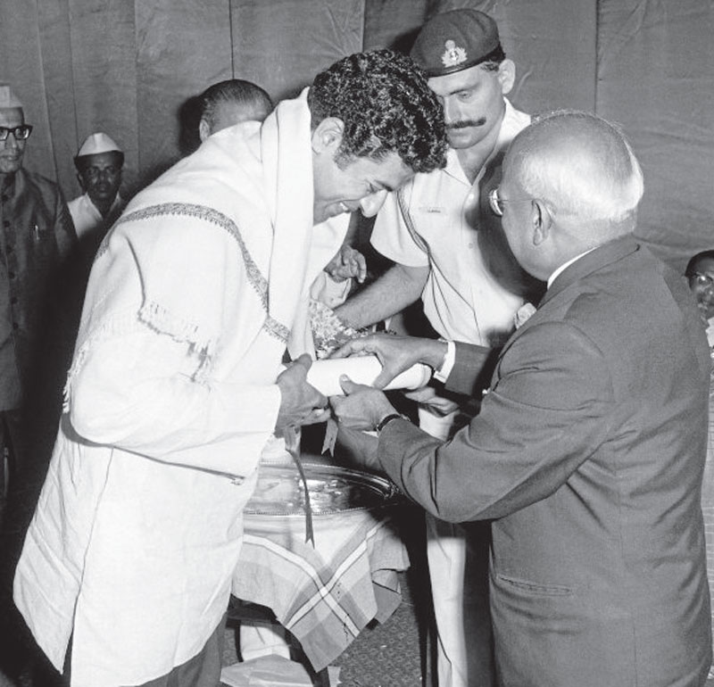 1971ರಲ್ಲಿ ರಾಜ್ಯೋತ್ಸವ ಪ್ರಶಸ್ತಿ ಪಡೆದ ಕ್ಷಣ