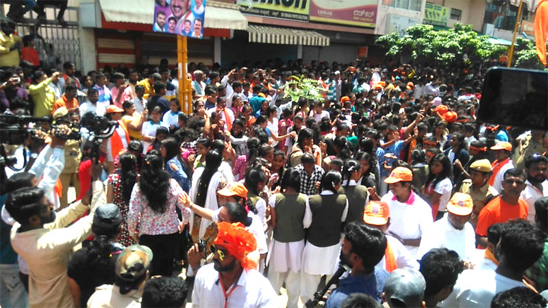 ಹಿಂದೂ ಮಹಾ ಗಣಪತಿ ಮೆರವಣಿಗೆ ಒಂದು ನೋಟ