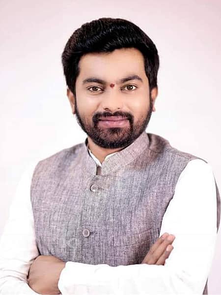 <div class="paragraphs"><p>ಧೀರಜ್ ಮುನಿರಾಜು </p></div>