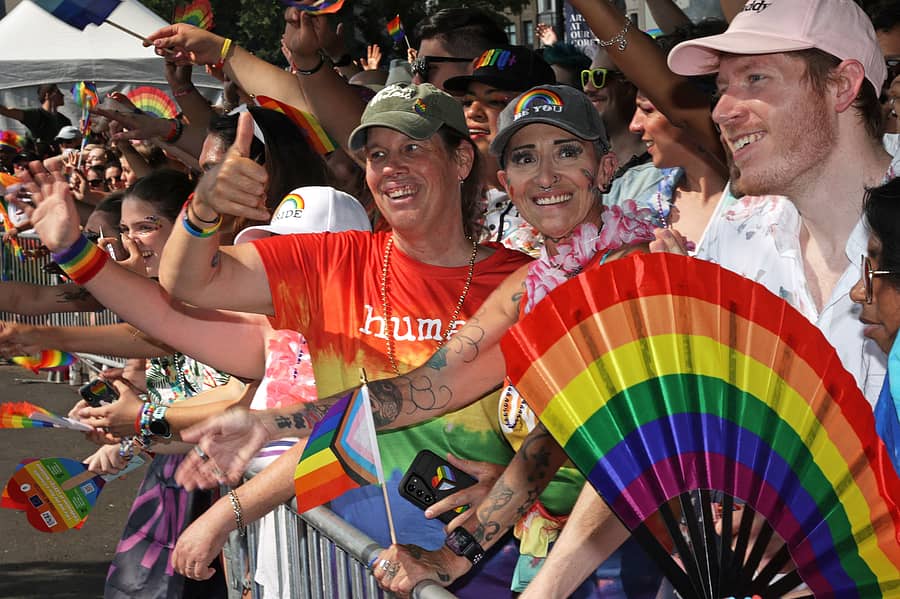 ವಾಷಿಂಗ್ಟನ್ನಲ್ಲಿ ನಡೆದ ಪ್ರೈಡ್ ಪರೇಡ್ನಲ್ಲಿ ಎಲ್ಜಿಬಿಟಿಕ್ಯೂ ಸಮುದಾಯದ ಹಲವರು ಭಾಗವಹಿಸಿದ್ದರು. –ಎಎಫ್ಪಿ ಚಿತ್ರ