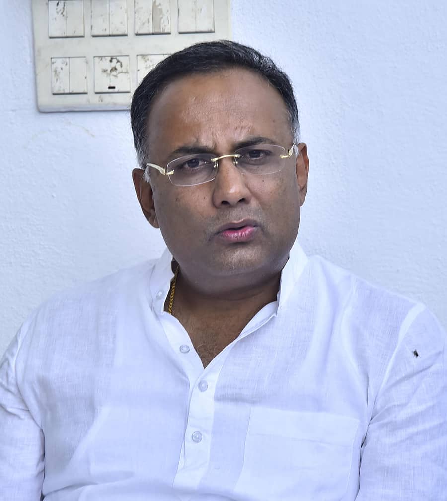 ದಿನೇಶ್ ಗುಂಡೂರಾವ್