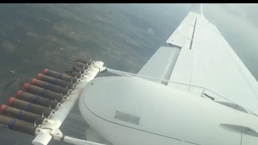 <div class="paragraphs"><p>ಮೋಡ ಬಿತ್ತನೆ ವಿಮಾನ</p></div>