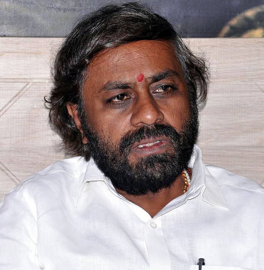 ಈಶ್ವರ ಖಂಡ್ರೆ
