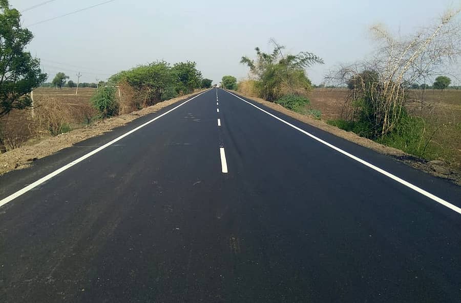 ಚಿತ್ತಾಪುರ ಮಳಖೇಡಕ್ಕೆ ಸಂಪರ್ಕಿಸುವ ತೆಲಂಗಾಣ ಬಾರ್ಡರ್ ಪುಟಪಾಕದಿಂದ ಭೋಸಗಾವರೆಗಿನ ರಾಜ್ಯ ಹೆದ್ದಾರಿ-126,ಅನ್ನು ನಿರ್ಮಾಣ ಮಾಡಲಾಗಿದೆ.