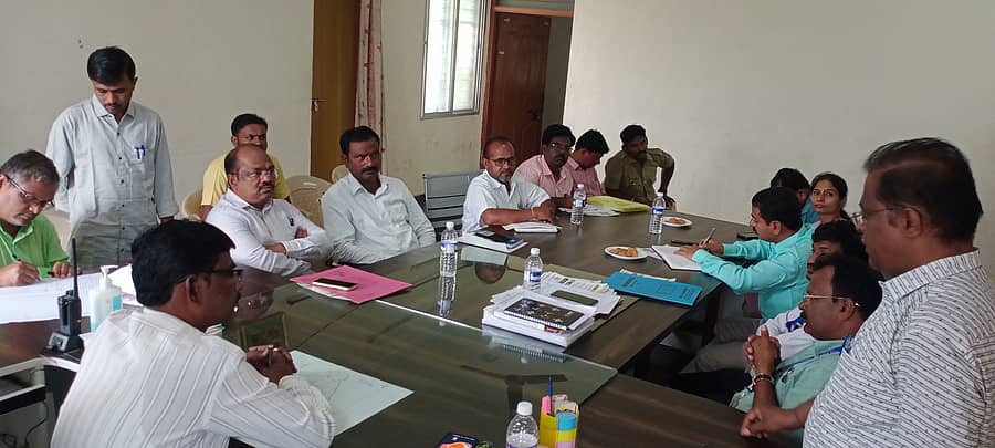 ಸುರಪುರದ ತಹಶೀಲ್ದಾರ್ ಕಚೇರಿಯಲ್ಲಿ ಶುಕ್ರವಾರ ಟಾಸ್ಕ್ಫೋರ್ಸ್ ಸಮಿತಿ ಸಭೆ ಜರುಗಿತು