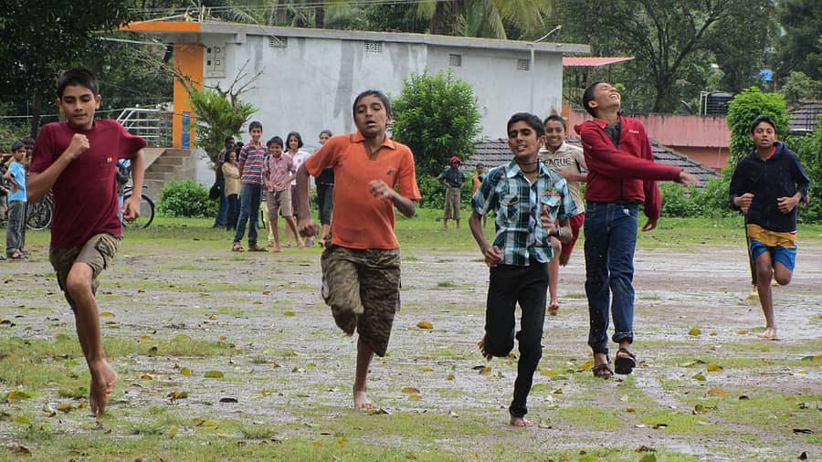 ಕೈಲ್ ಮುಹೂರ್ತ ಸಂದರ್ಭದಲ್ಲಿ ಮಕ್ಕಳಿಗೆ ಆಯೋಜಿಸುವ ಓಟದ ಸ್ಪರ್ಧೆ.